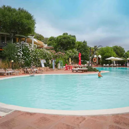 Il Borgo Di باديسي