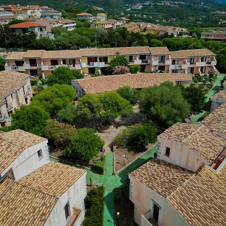 Aparthotel Il Borgo Di Badesi