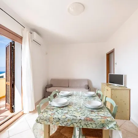Il Borgo Di Aparthotel Badesi