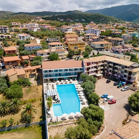 Il Borgo Di Hotel apartamentowy Badesi