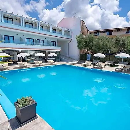 Il Borgo Di Apartahotel