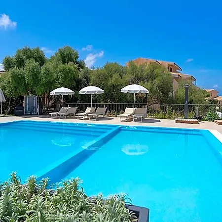 Apartahotel Il Borgo Di Badesi